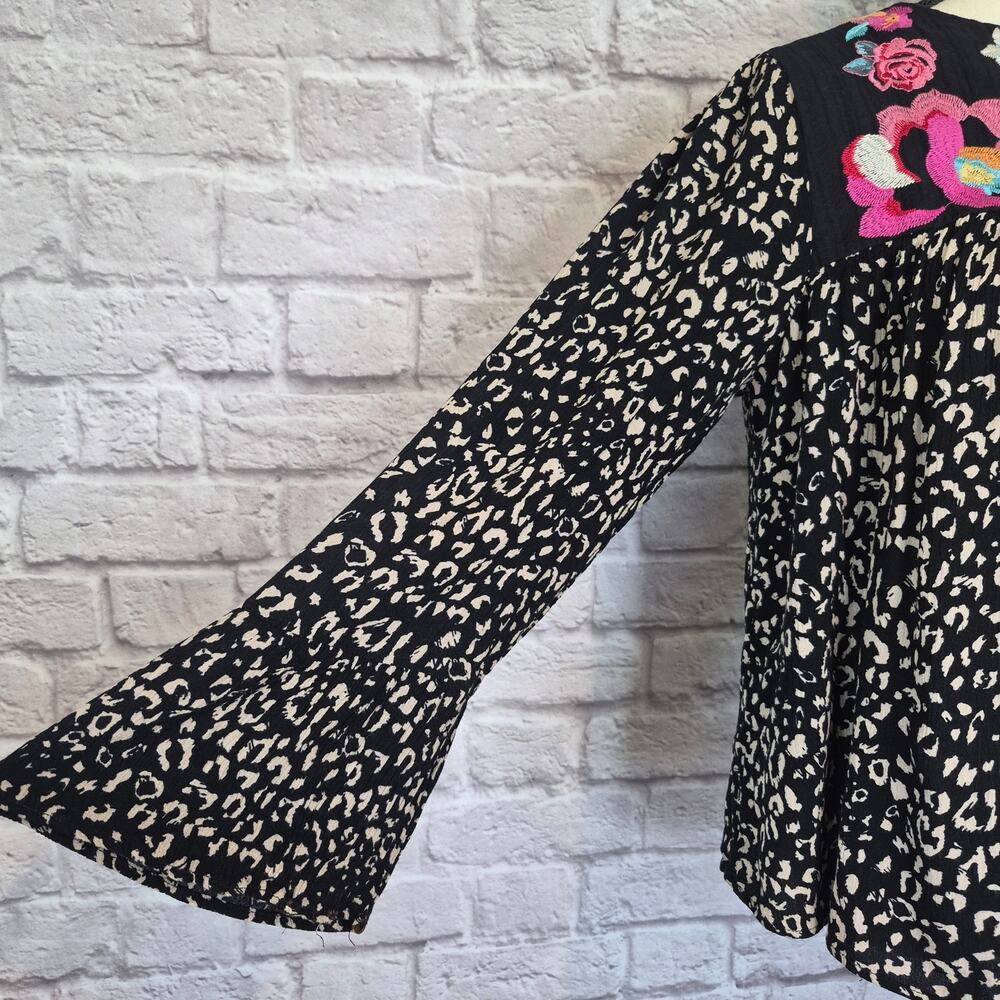 Savanna Jane Leopard Floral Embroidered V Neck Boho Blouse Top Long Sleeve Sz L - Picture 8 of 10